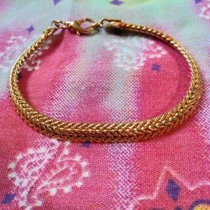 Simple Gold Bracelet